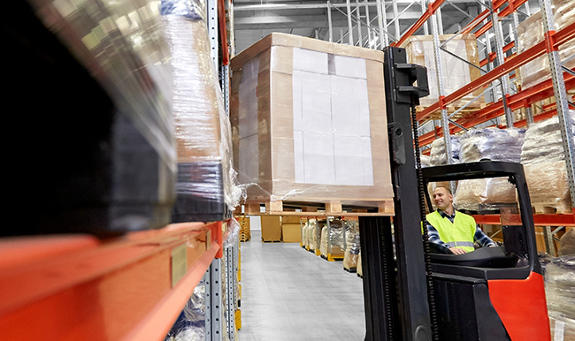 5 Ways to Avoid Forklift Accidents in Your Warehouse