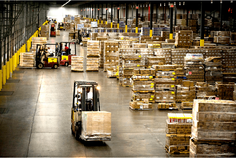 5 equipment that are best for small warehouses